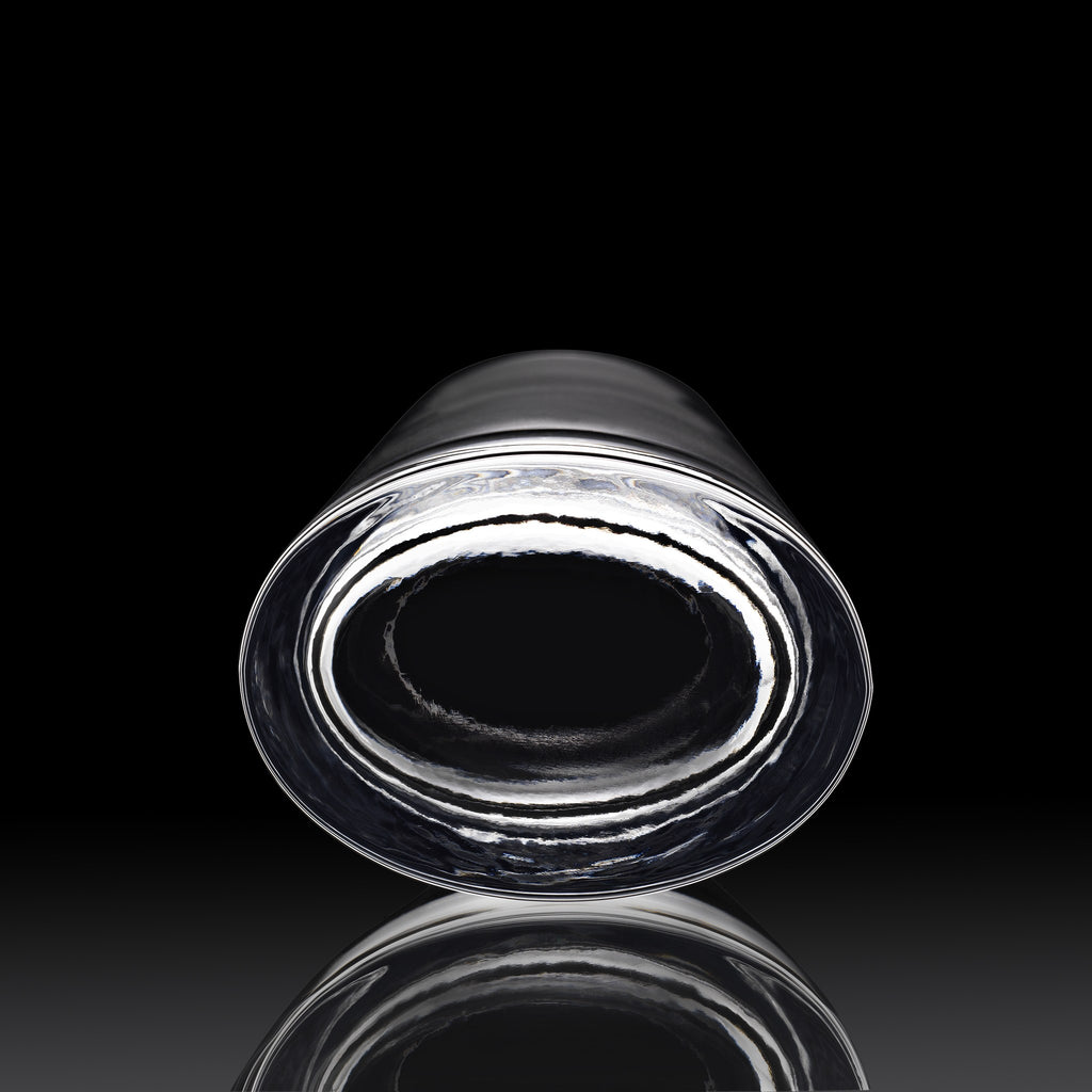 Bottom view of Luigi Bormioli Veronese Beverage tumbler showcasing its thick circular base with black background