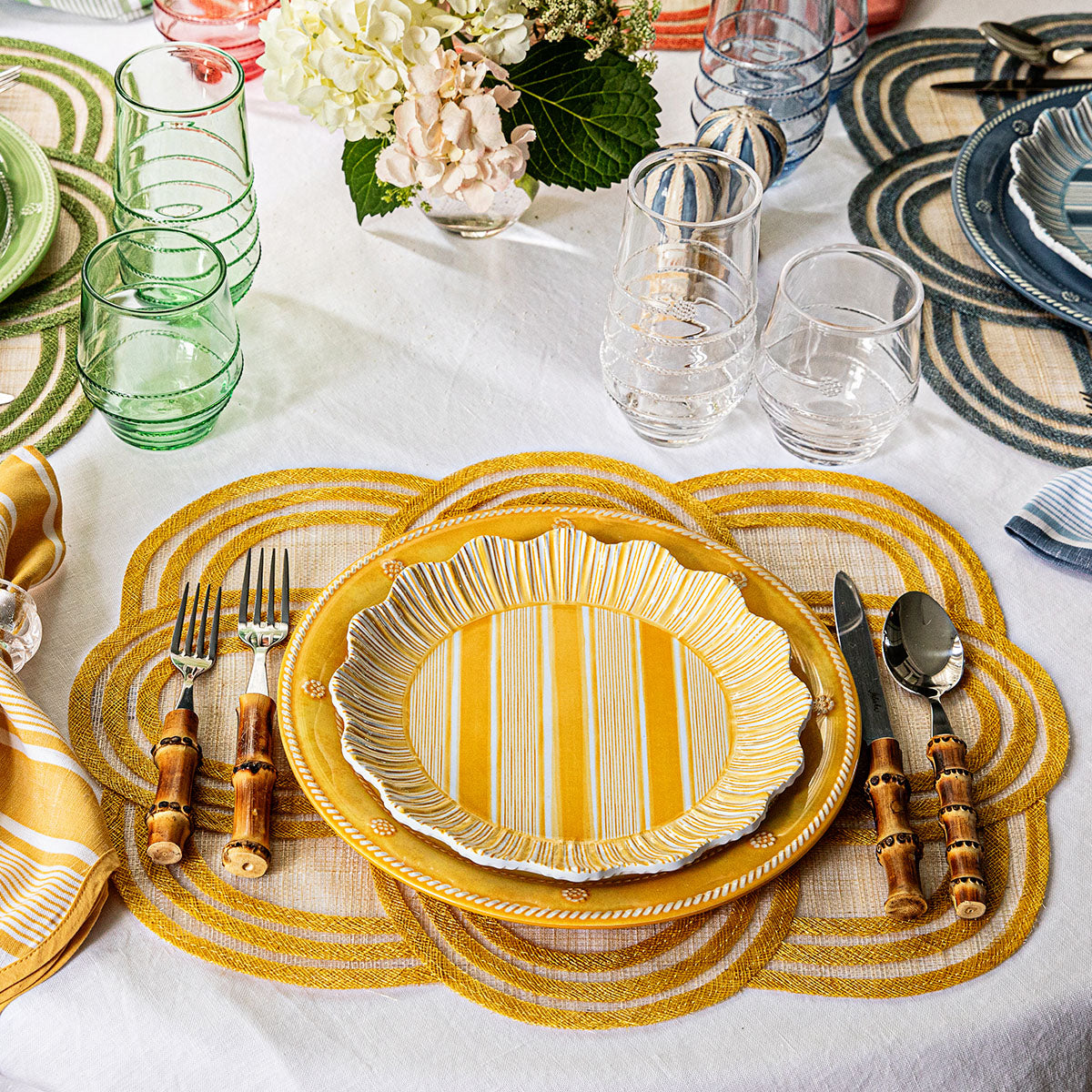 Berry & Thread Melamine Dinner Plate in Sunshine, Set of 4