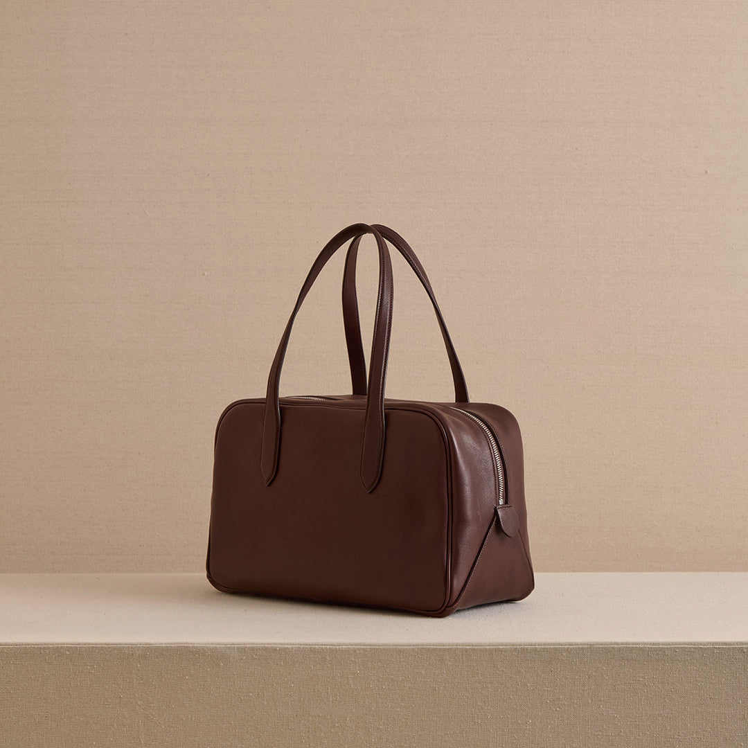 Archer 32 in Supple Soft Chocolate