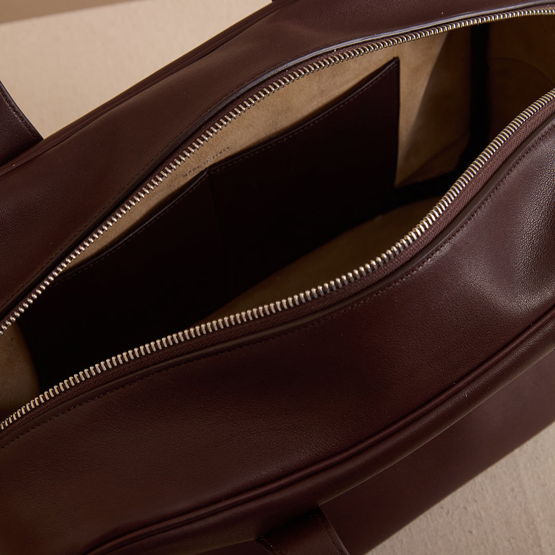 Archer 32 in Supple Soft Chocolate