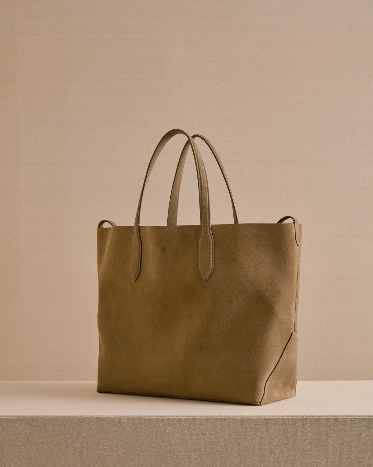 Eleanor 42 in Suede Mushroom