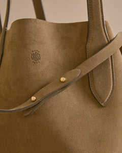 Eleanor 42 in Suede Mushroom