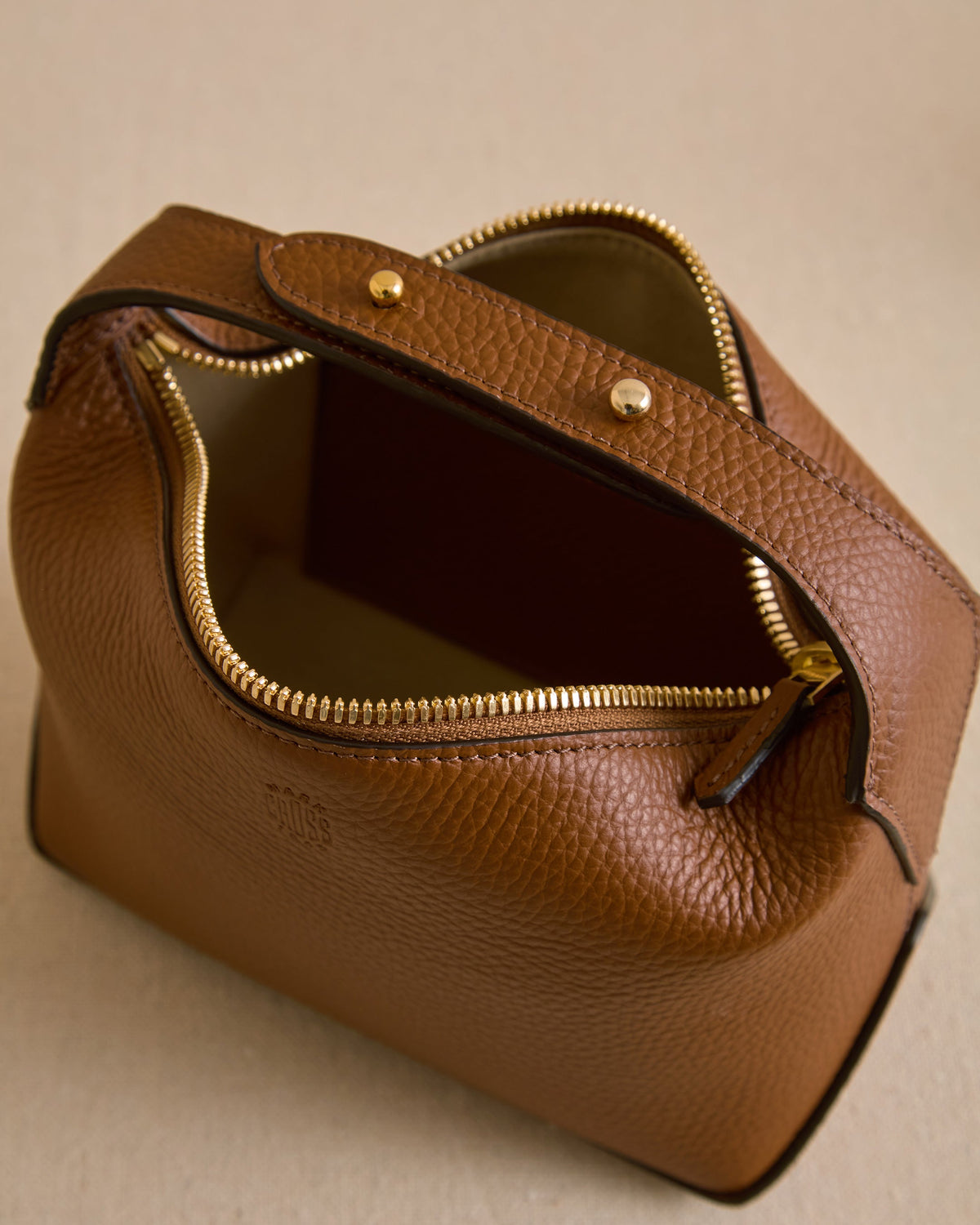 Mason 17 in Tumbled Grain Acorn