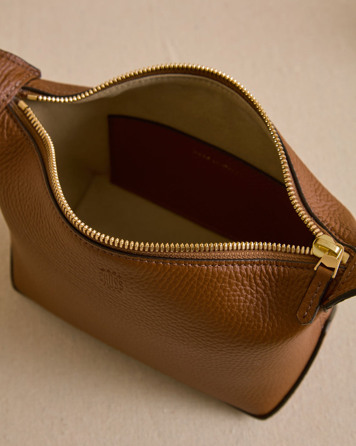 Mason 17 in Tumbled Grain Acorn