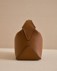 Mason 17 in Tumbled Grain Acorn