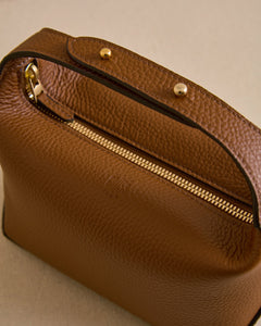 Mason 17 in Tumbled Grain Acorn