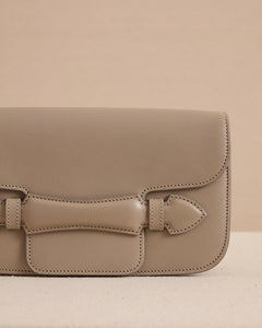 Romy Clutch in Vacchetta Mushroom
