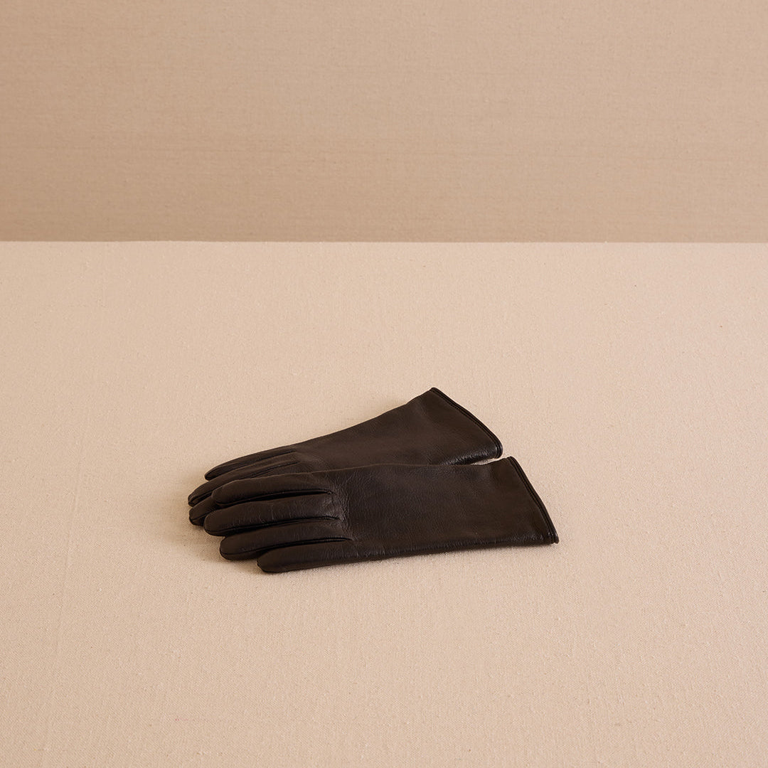 Babe 24 in Nappa Black