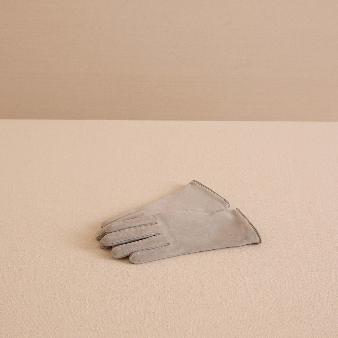 Babe 24 in Suede Pale Grey