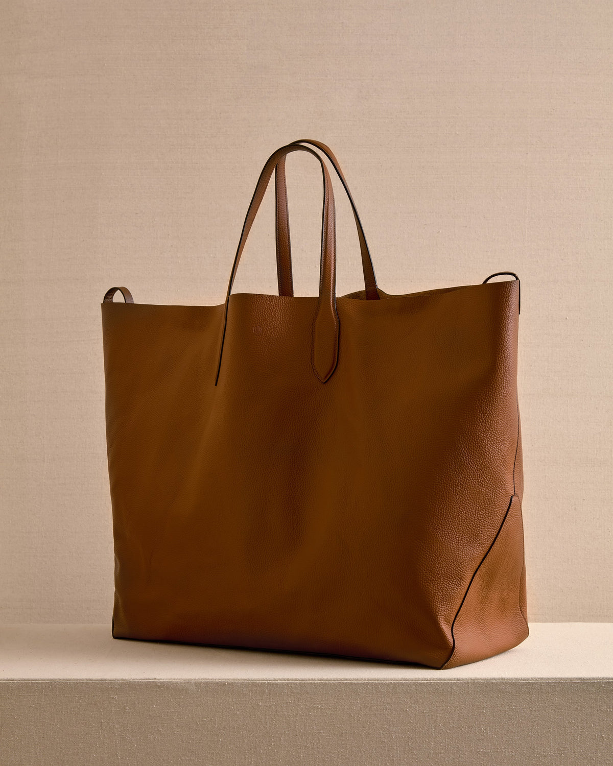Eleanor 55 Tote in Acorn