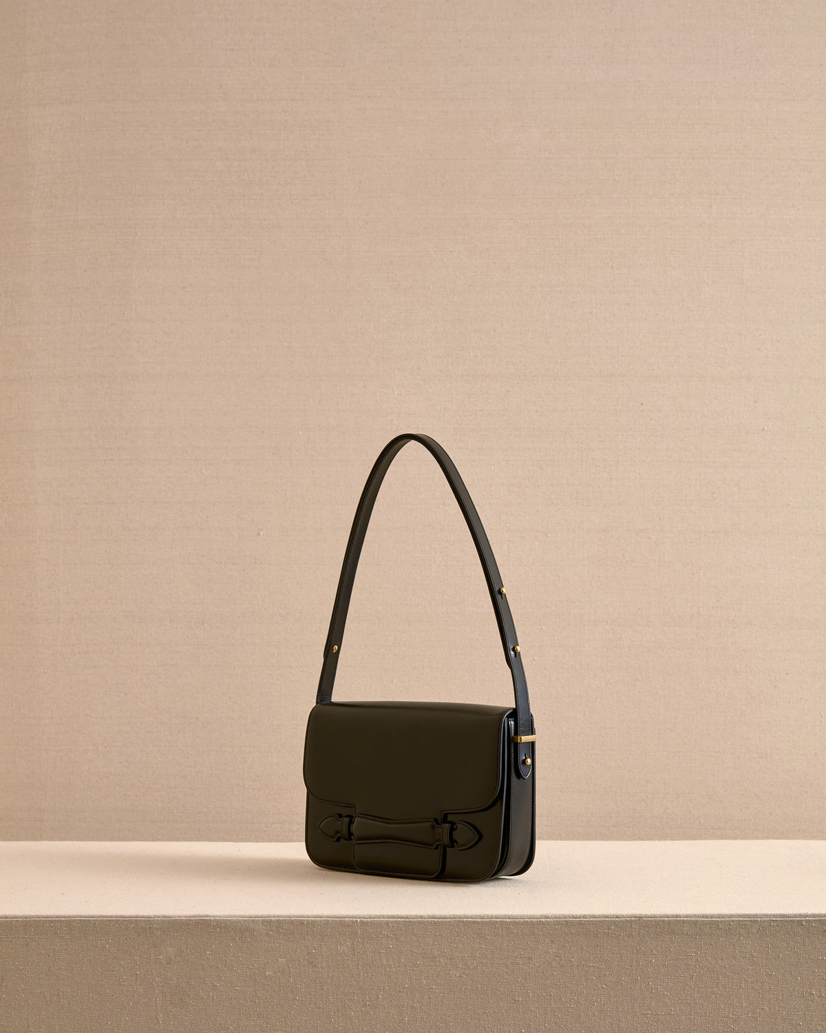 Romy 25 in Black