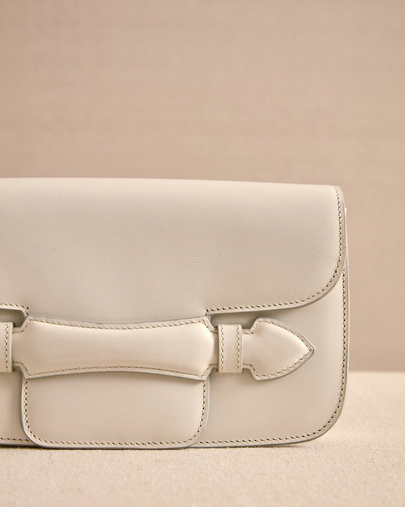 Romy Clutch in Ivory