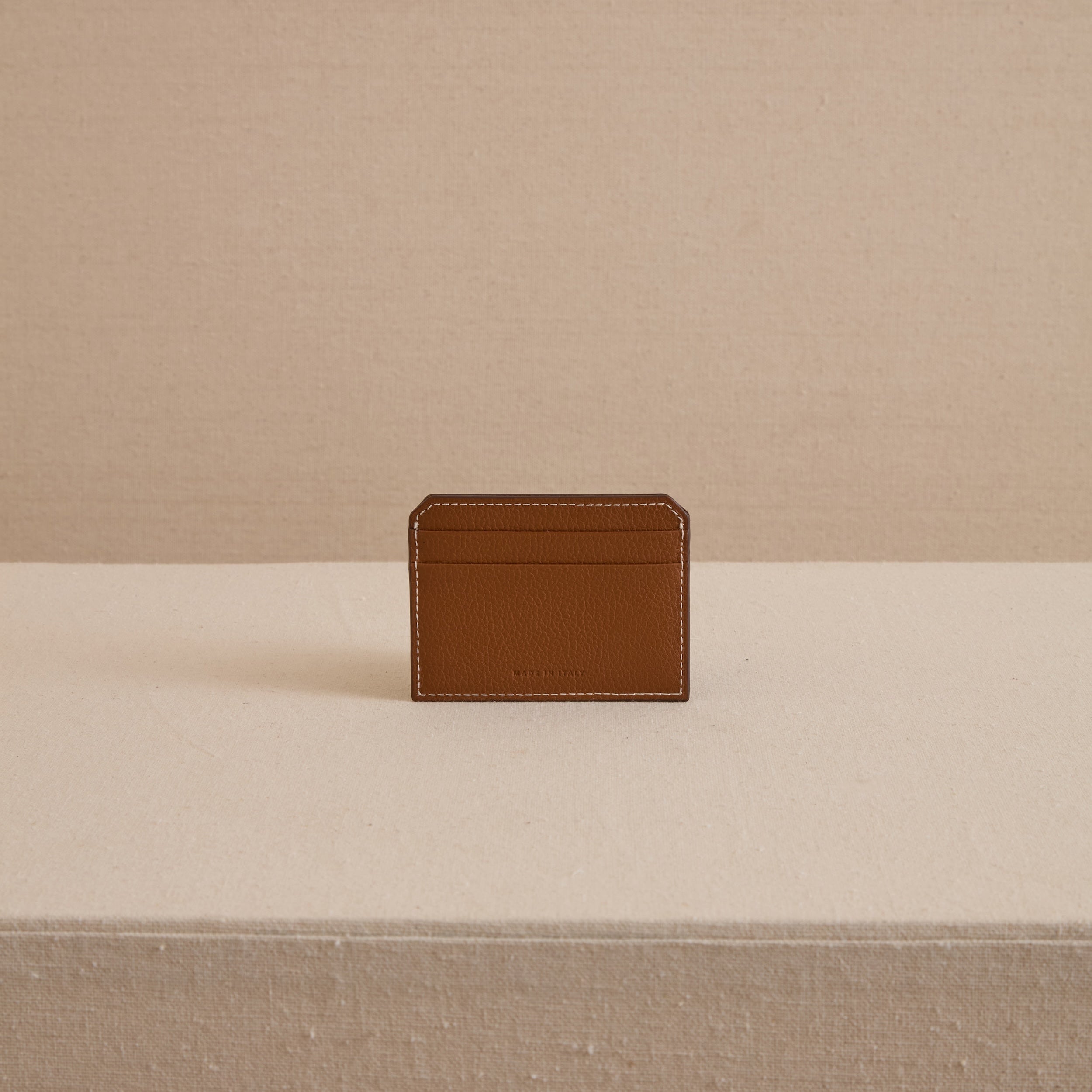 Card Case in Tumbled Grain Acorn