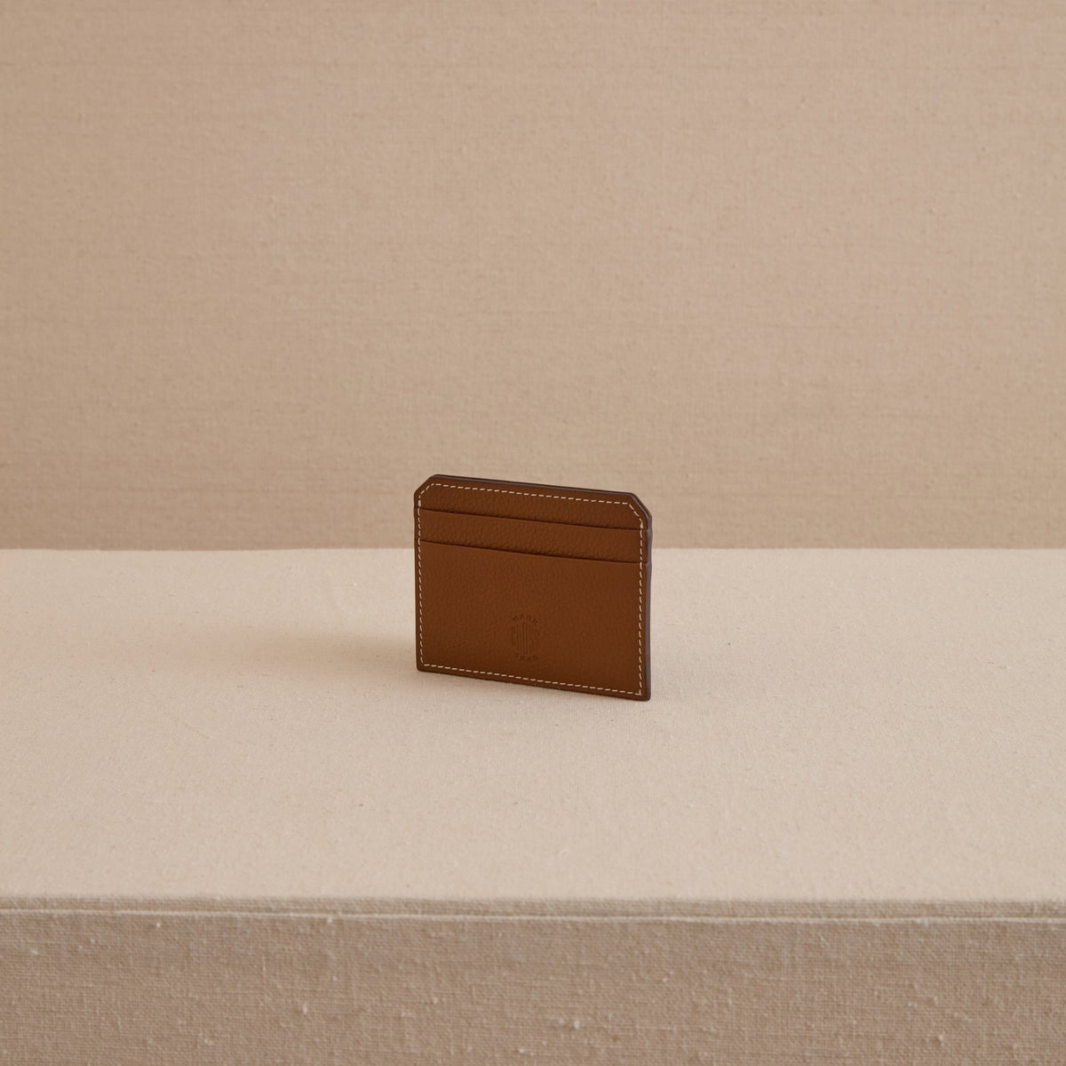 Card Case in Tumbled Grain Acorn