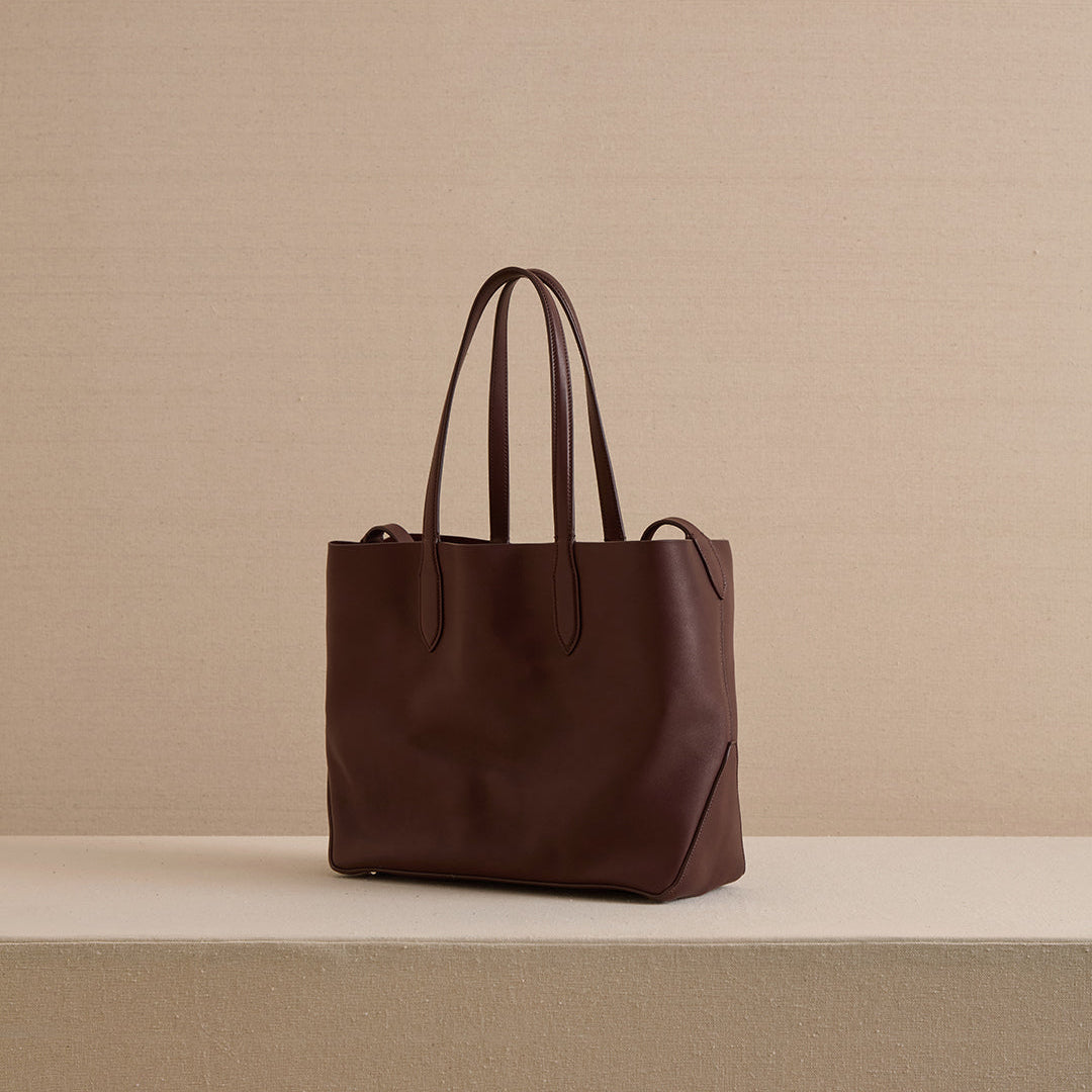 Eleanor 30 in Supple Soft Chocolate