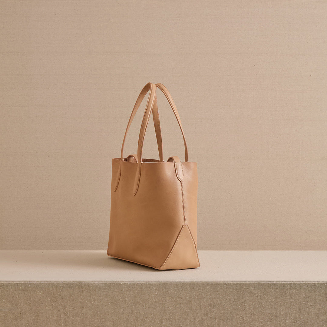 Eleanor 30 in Supple Soft Natural