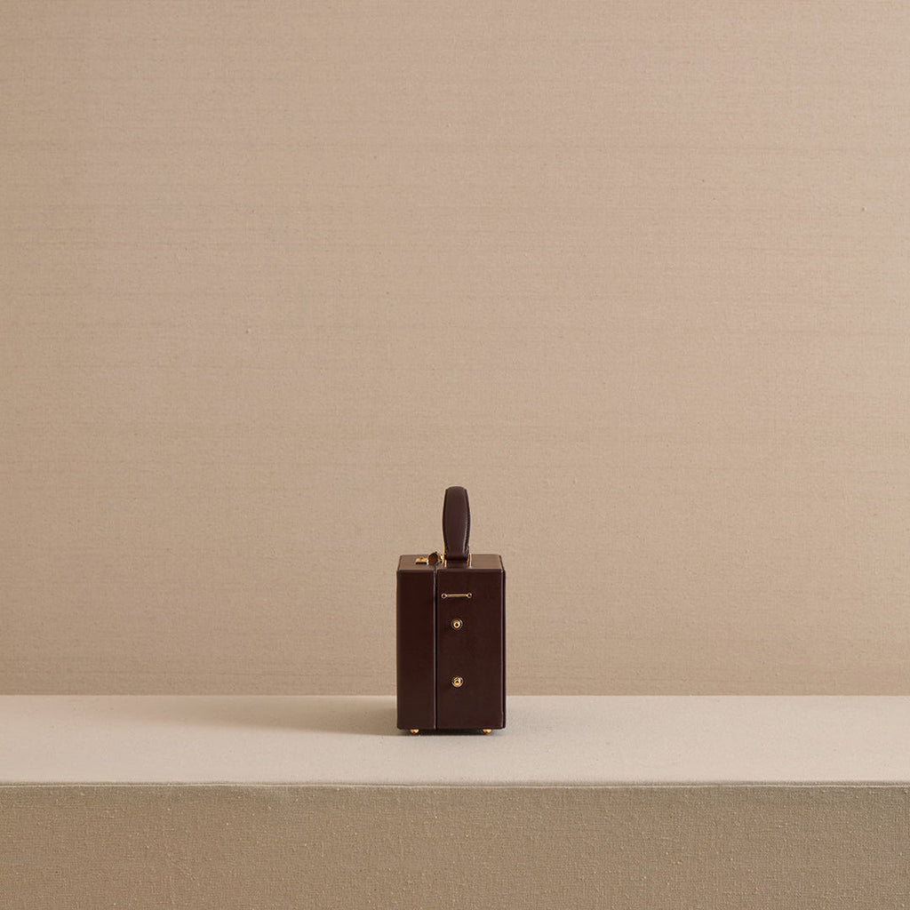 Grace 18 in Smooth Calf Chocolate