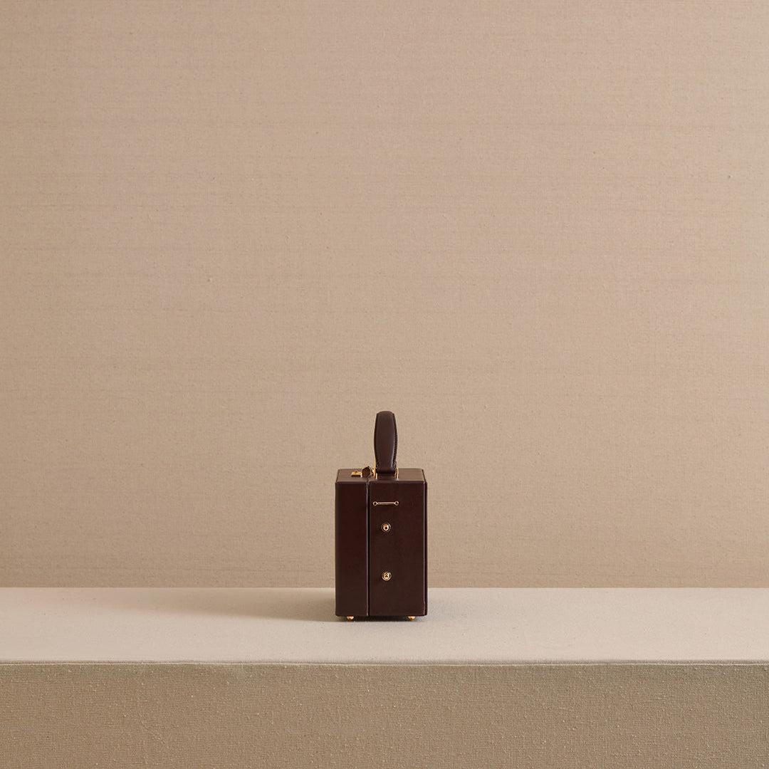 Grace 18 in Smooth Calf Chocolate