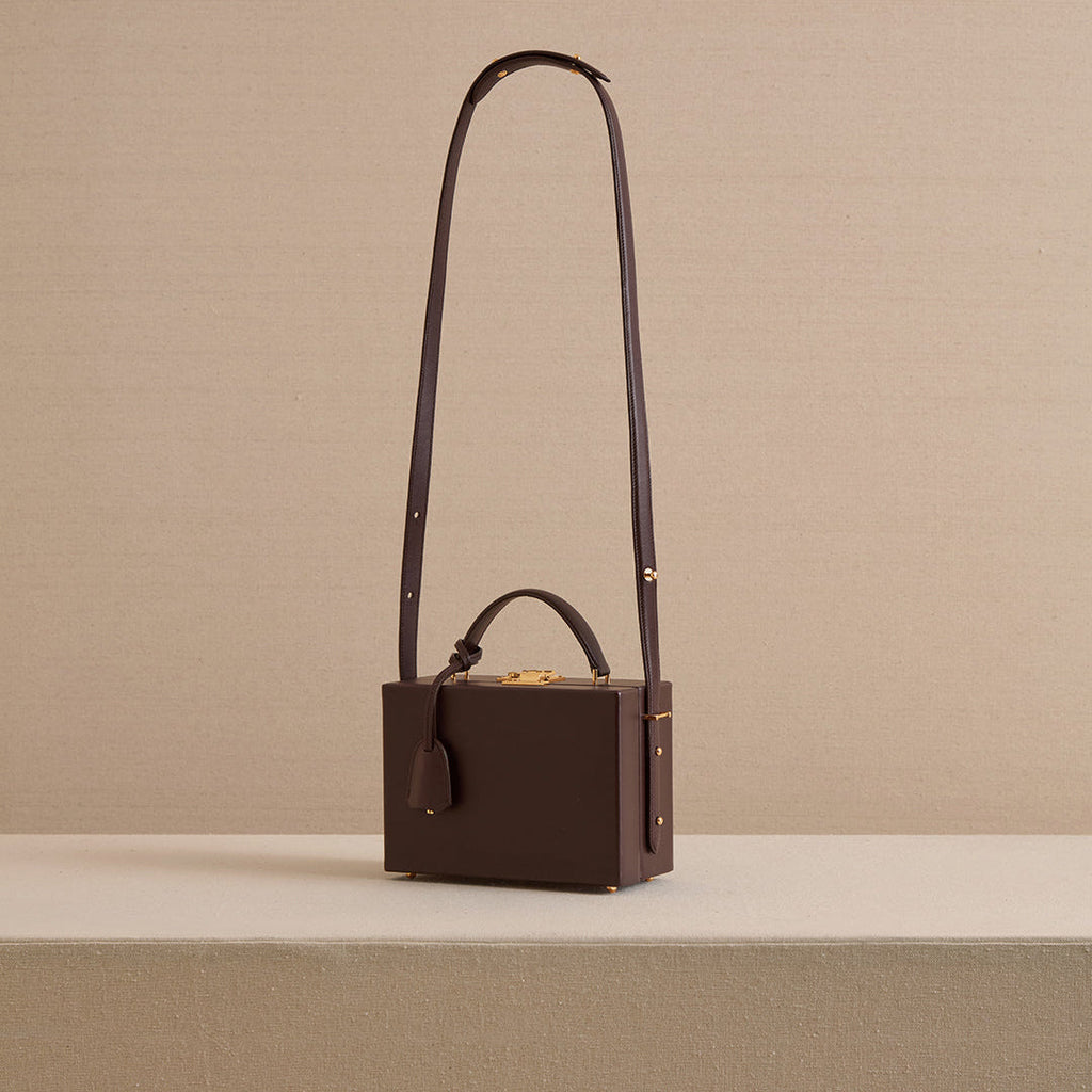 Grace 18 in Smooth Calf Chocolate