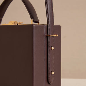Grace 18 in Smooth Calf Chocolate