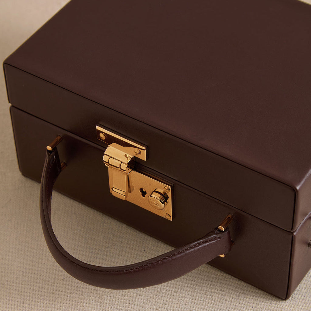 Grace 18 in Smooth Calf Chocolate