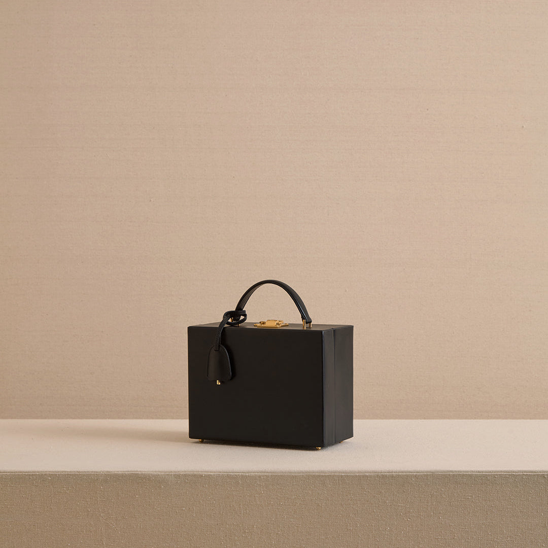 Grace 21 in Smooth Calf Black