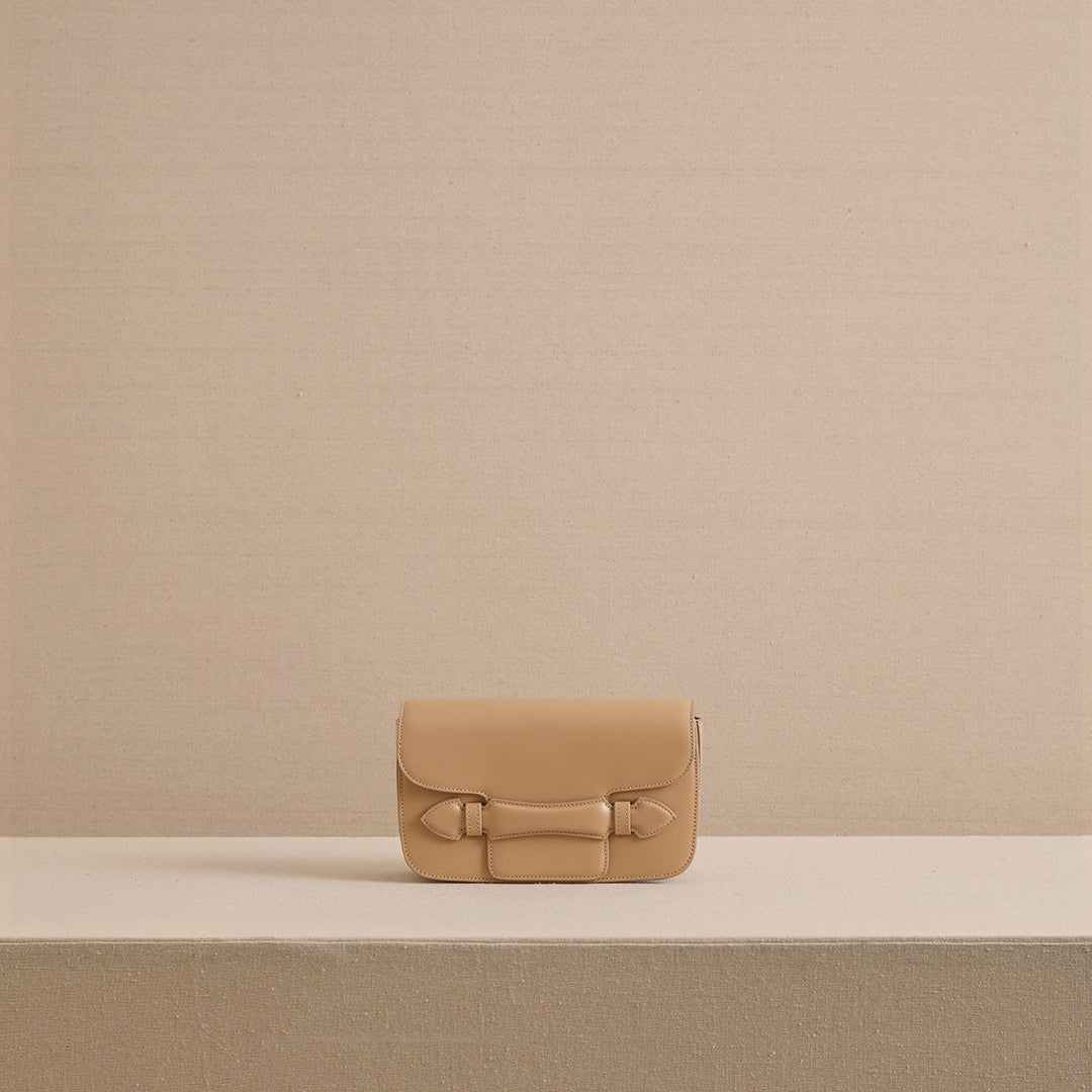 Romy Clutch in Box Calf Palmellato Natural
