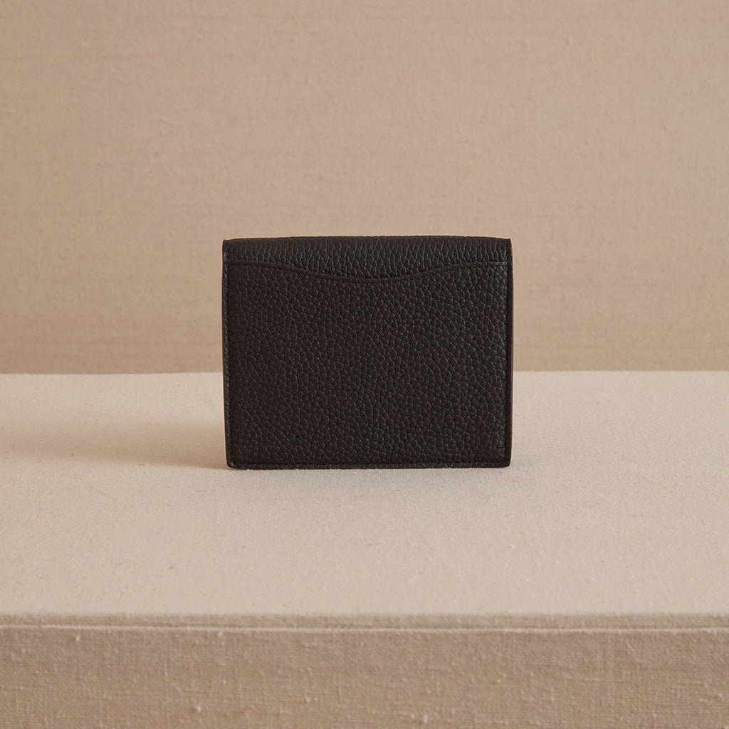 Skip 13 in Tumbled Grain Black