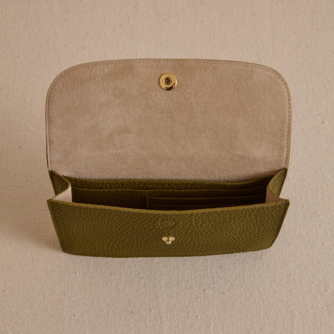 Skip 18 in Tumbled Grain Army Green