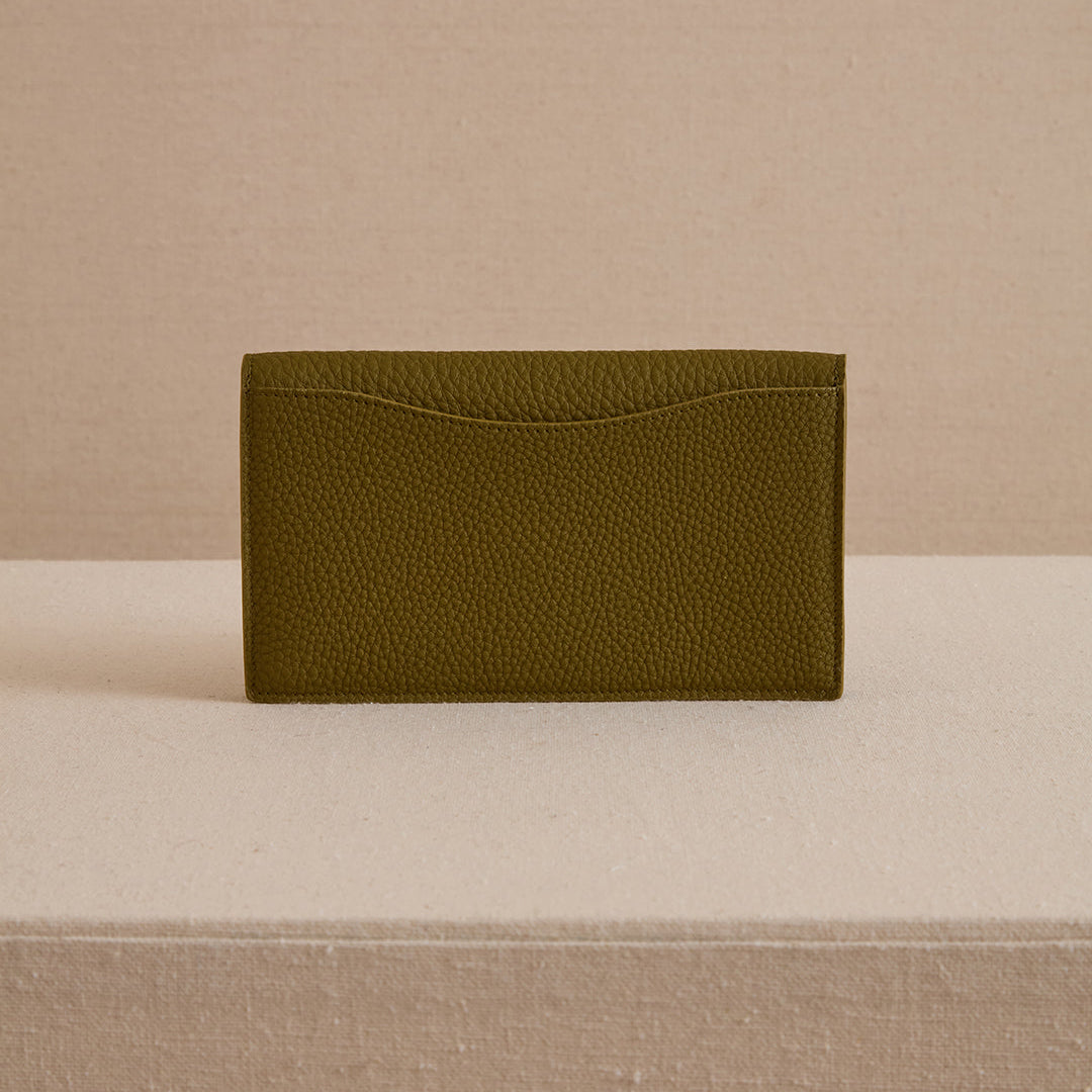 Skip 18 in Tumbled Grain Army Green