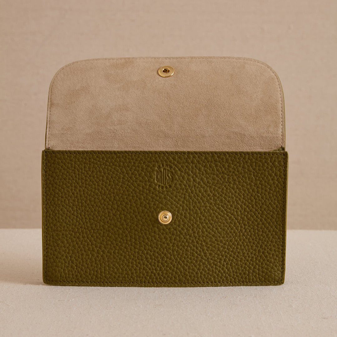 Skip 18 in Tumbled Grain Army Green