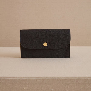 Skip 18 in Tumbled Grain Black