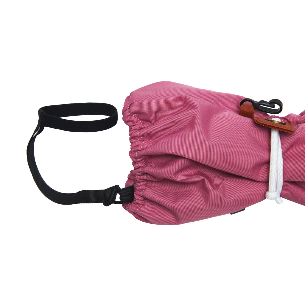Kids and women's pink mittens for boys and girls, featuring warm insulation, soft fleece lining, and waterproof exterior, designed for skiing and winter snow sports to keep hands warm in cold weather