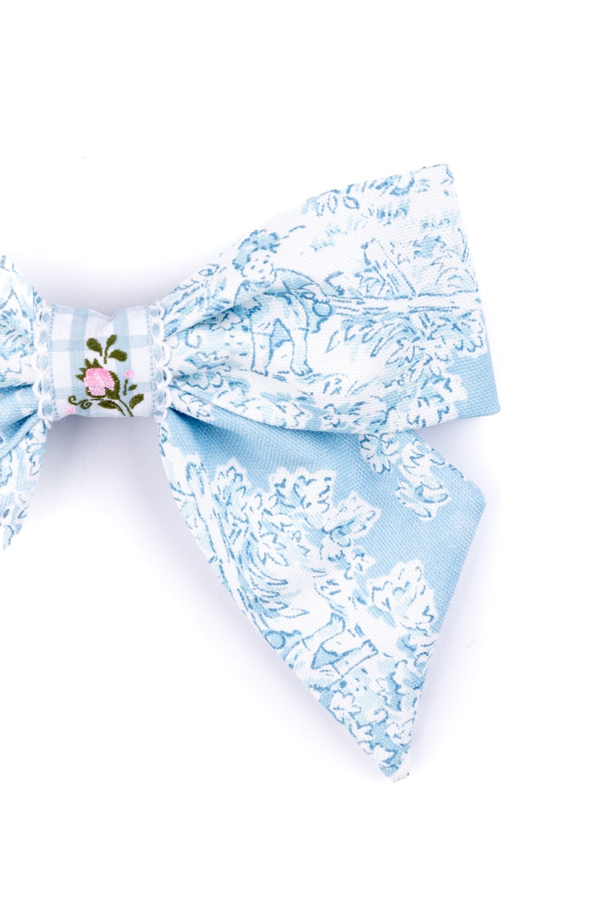 Farmhouse Toile Bow in Blue
