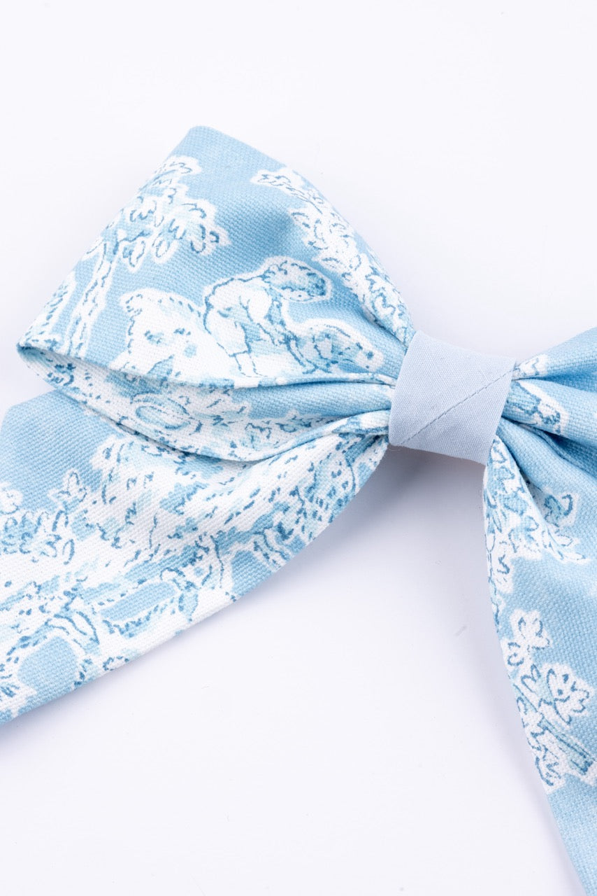 Farmhouse Toile Bow in Blue