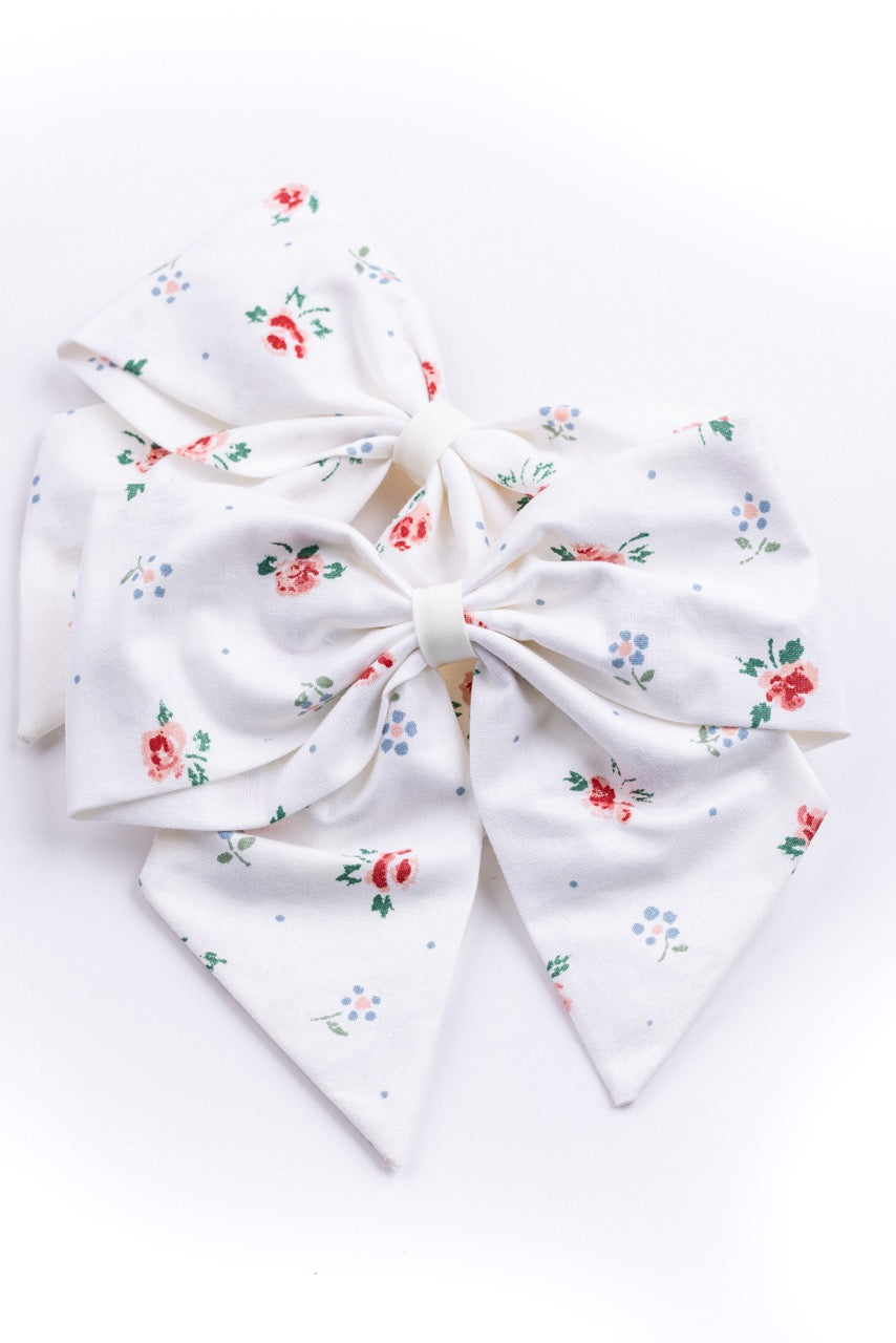 Daisy Meadow Bow in White