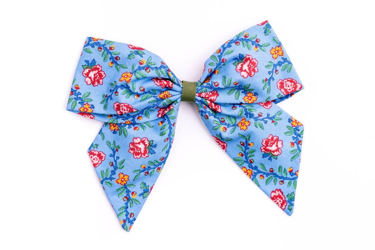 French Cordelle Bow in Blue