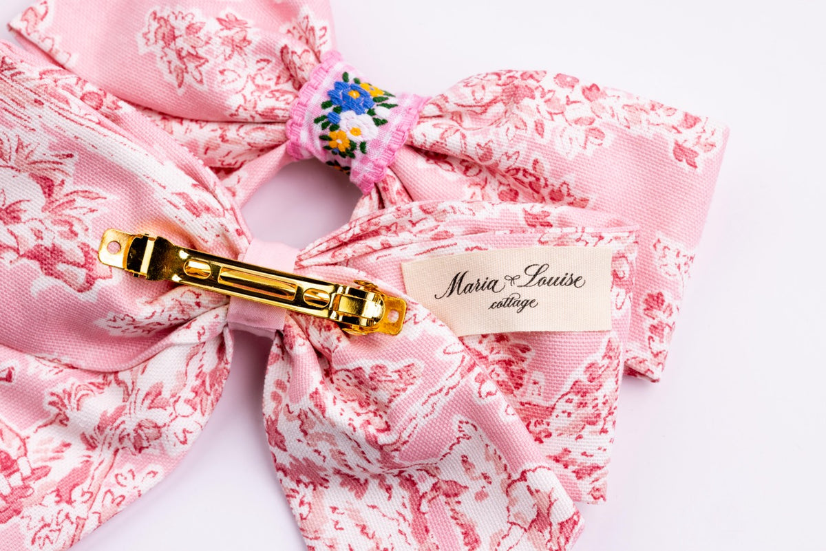 Farmhouse Toile Bow in Pink