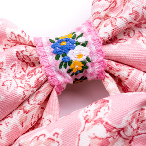 Farmhouse Toile Bow in Pink