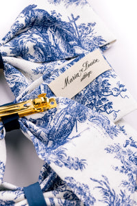 Farmhouse Toile Bow in Navy