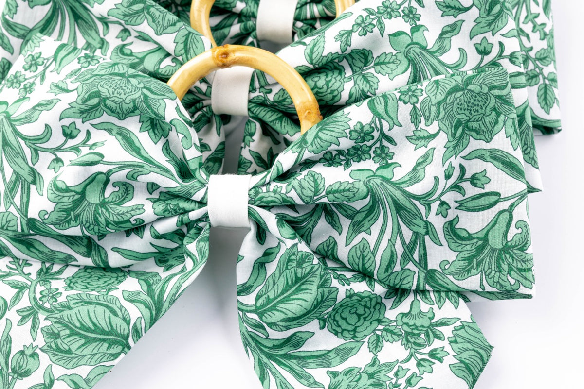 Heritage Sambourne Napkin Rings in Green, Set of 4
