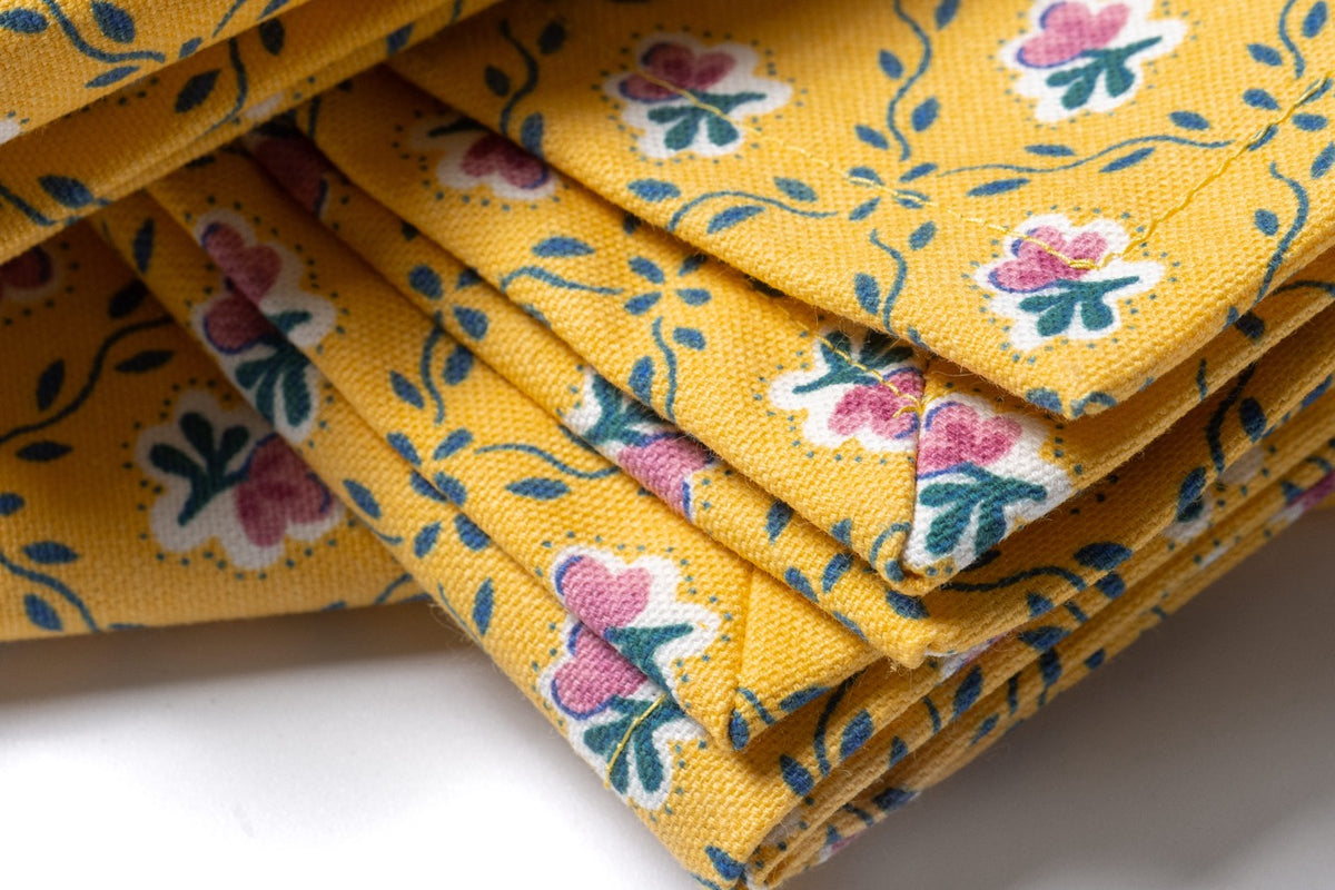Retro Rose Napkins in Yellow, Set of 4