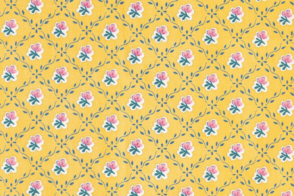 Retro Rose Napkins in Yellow, Set of 4