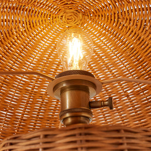 Lanai Table Lamp bulb