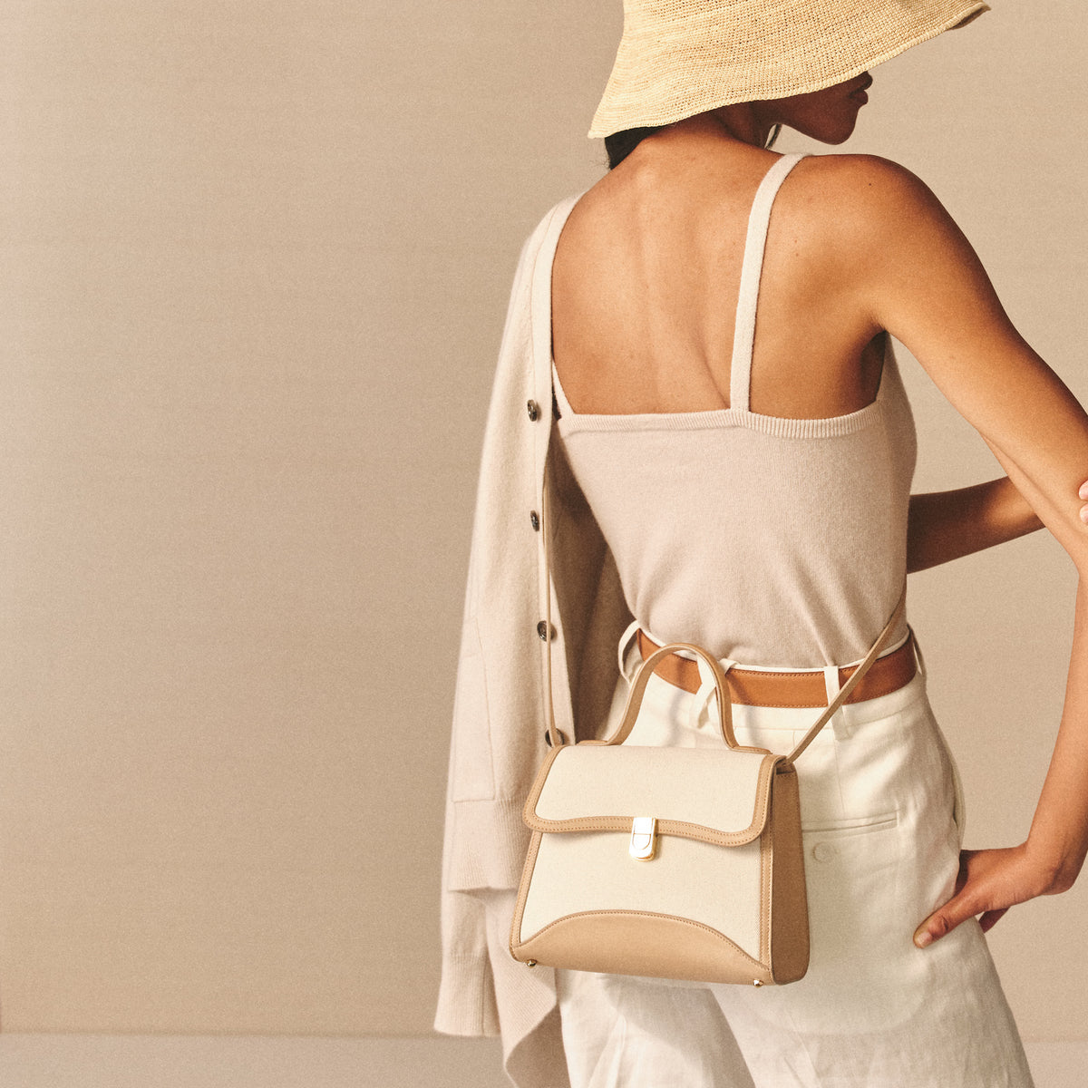 Madeline 21 in Canvas Natural & Supple Soft Natural