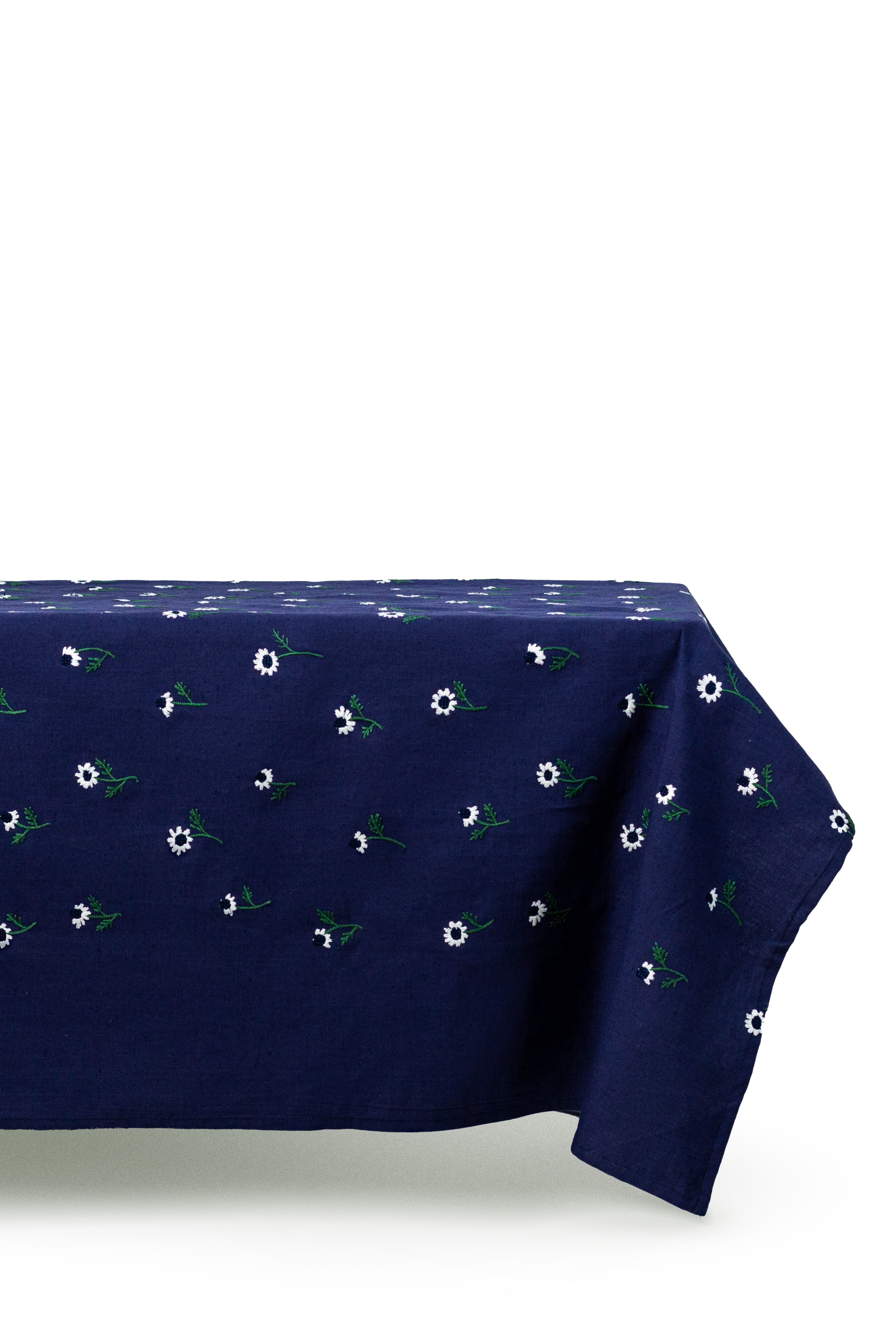 Manzanilla Rectangular Tablecloth in Navy