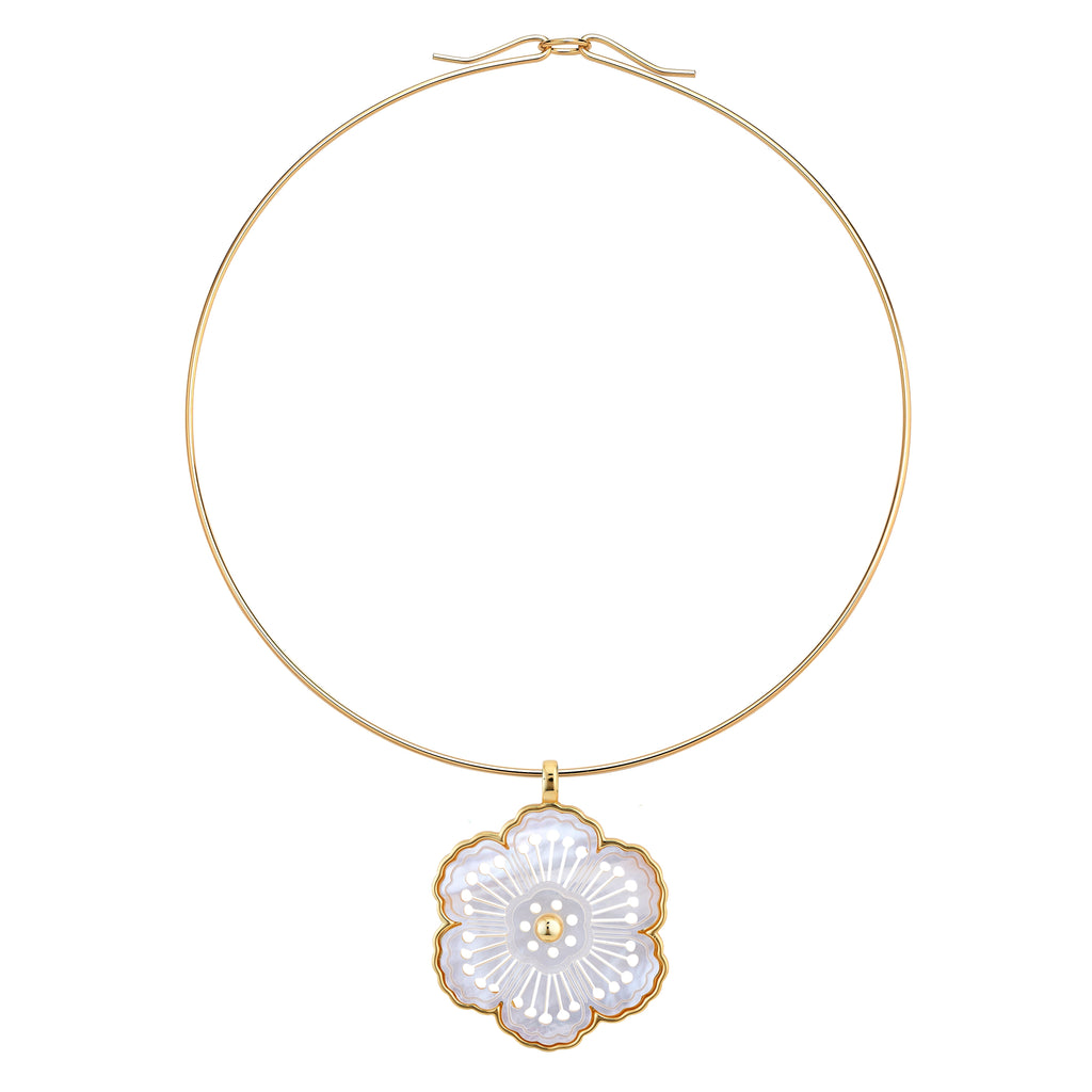 Marguerite Pendant & Neck Wire