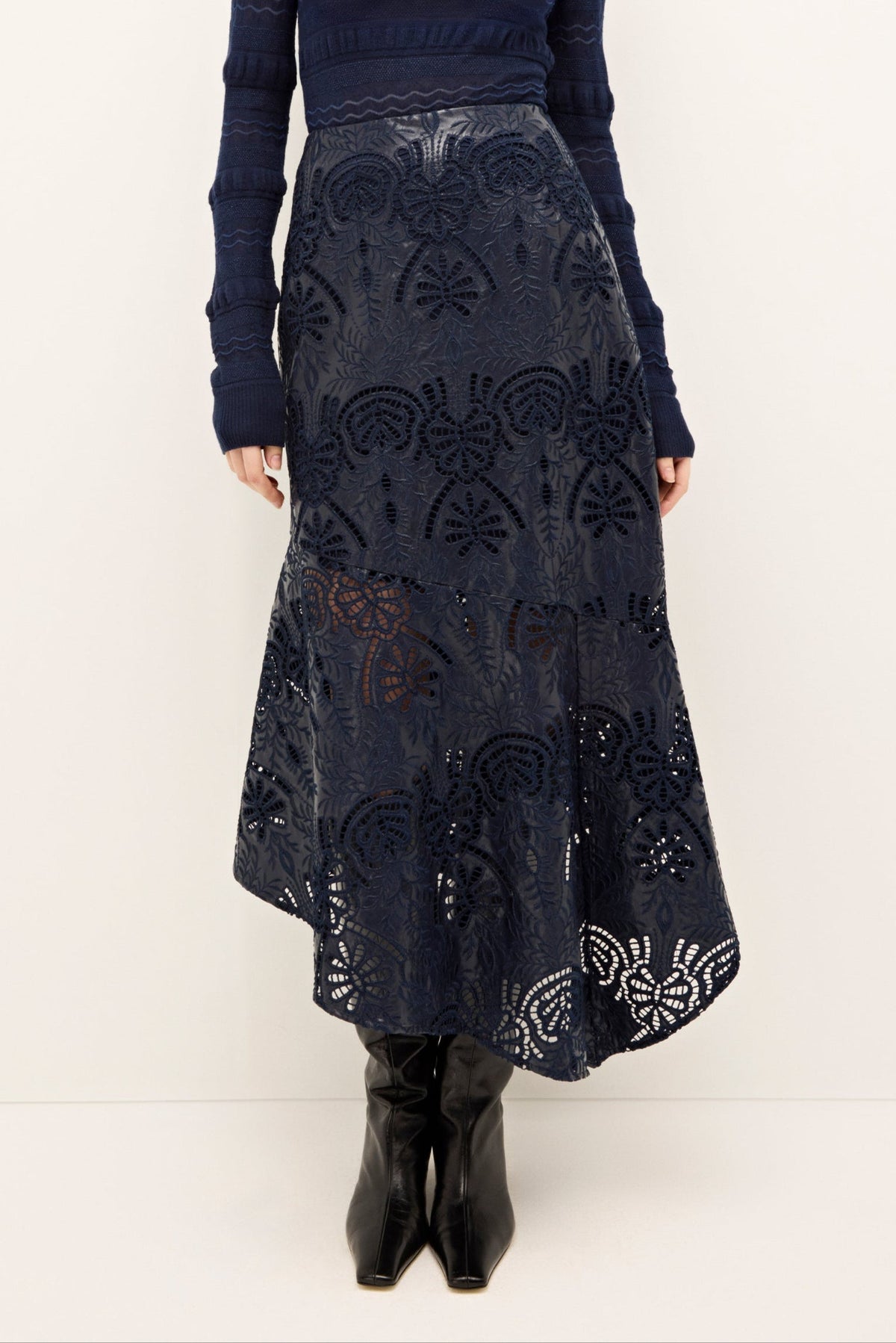 Casey Skirt in Naval