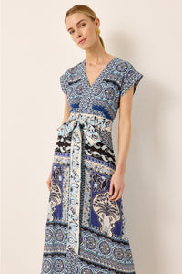 Short sleeve blue and white tropical printed midi dress