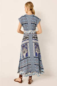 V-neck blue and white tropical printed midi dress